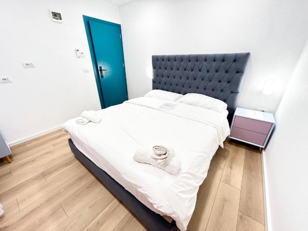 Tirana Inn Hotel Eksteriør billede