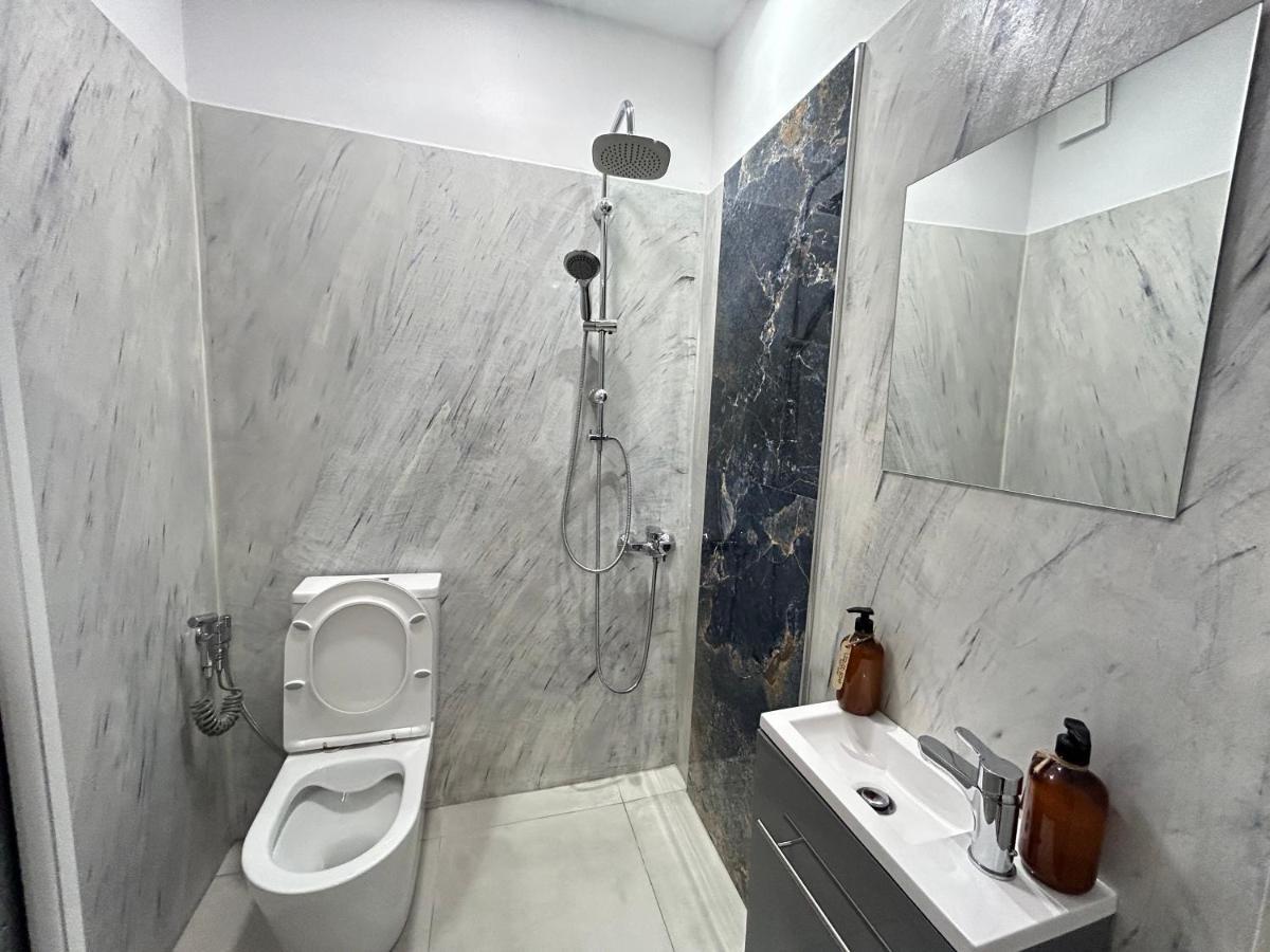 Tirana Inn Hotel Eksteriør billede