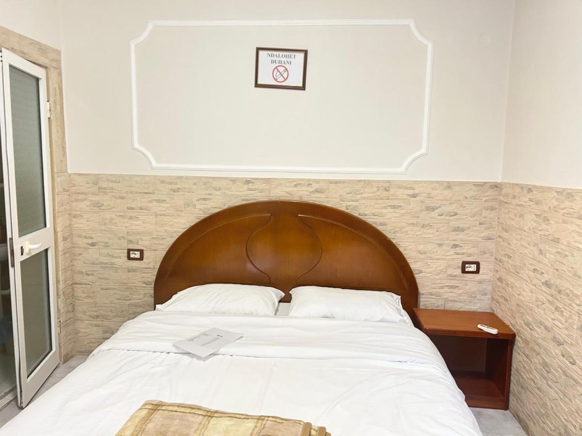 Tirana Inn Hotel Værelse billede